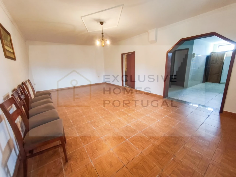 Moradia T5 para Venda em Rebordões (Souto) Foto 32