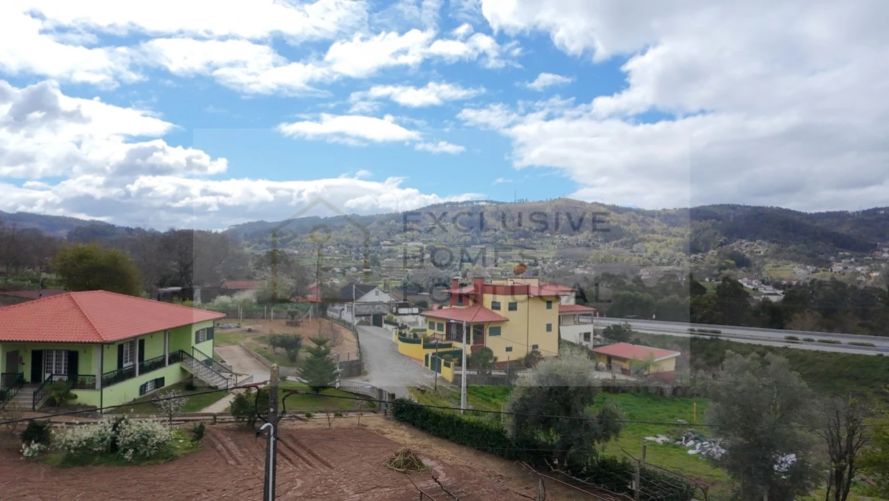 Moradia T5 para Venda em Rebordões (Souto) Foto 37