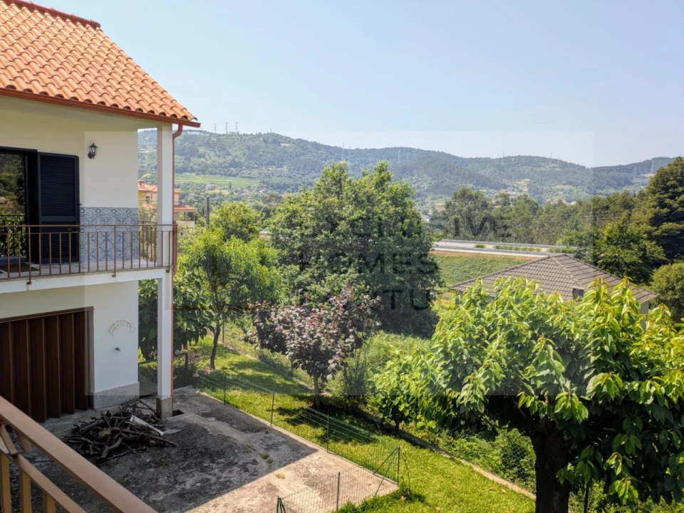 Moradia T5 para Venda em Rebordões (Souto) Foto 10