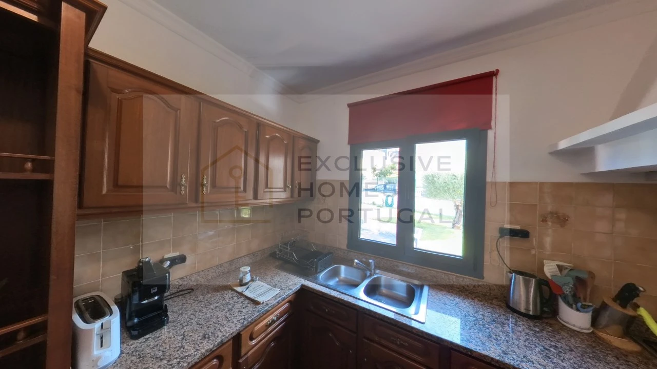 Moradia T5 para Venda em Rebordões (Souto) Foto 103