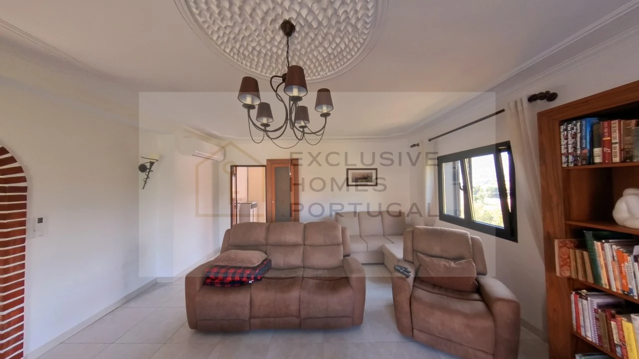 Moradia T5 para Venda em Rebordões (Souto) Foto 152