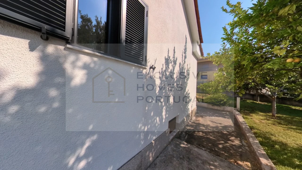 Moradia T5 para Venda em Rebordões (Souto) Foto 55
