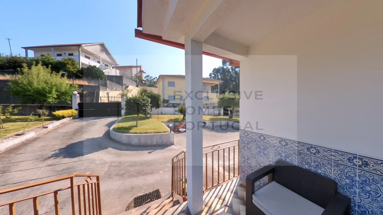 Moradia T5 para Venda em Rebordões (Souto) Foto 66