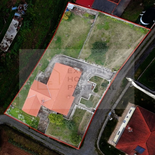 Moradia T5 para Venda em Rebordões (Souto) Foto 28