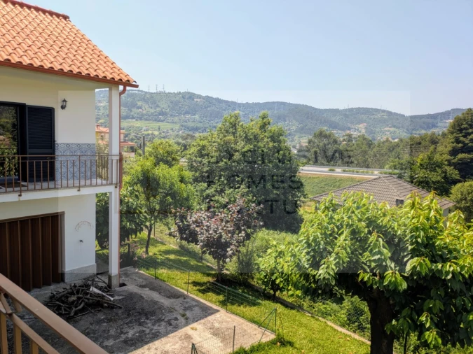 Moradia T5 para Venda em Rebordões (Souto) Foto 10