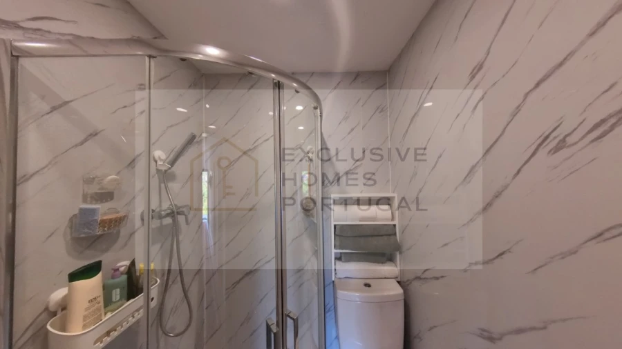 Moradia T5 para Venda em Rebordões (Souto) Foto 98