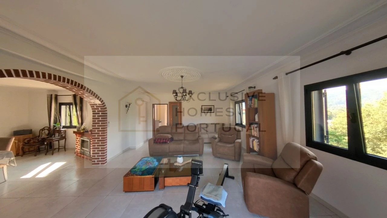 Moradia T5 para Venda em Rebordões (Souto) Foto 149