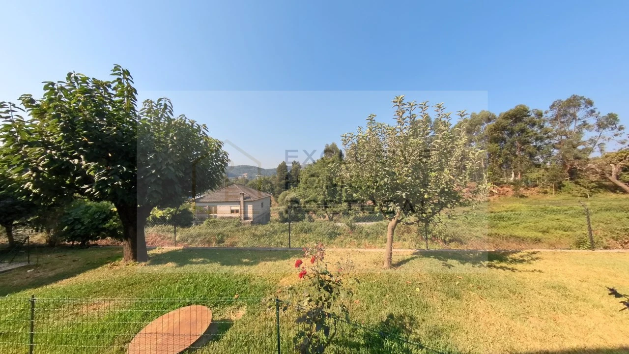 Moradia T5 para Venda em Rebordões (Souto) Foto 38