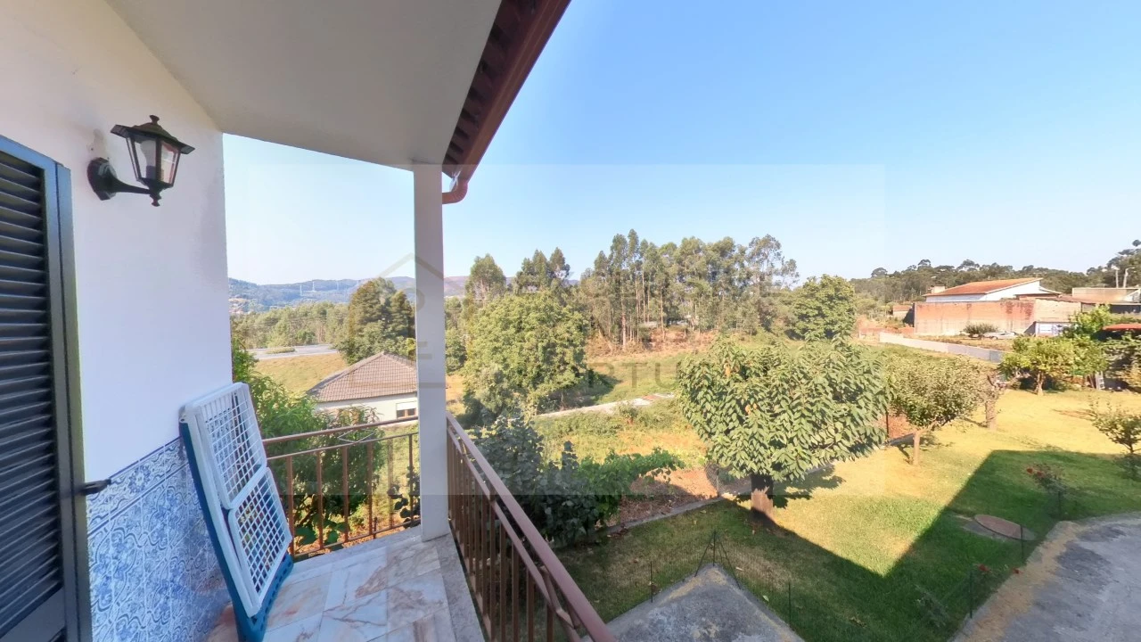 Moradia T5 para Venda em Rebordões (Souto) Foto 141