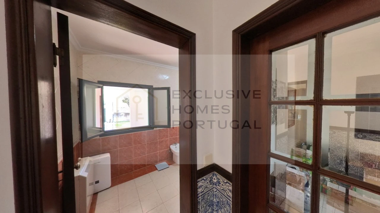 Moradia T5 para Venda em Rebordões (Souto) Foto 120