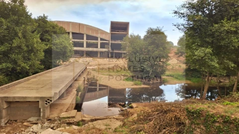 Negócio para Cedência de Quotas em Calde