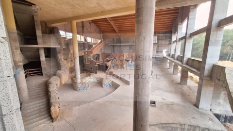 Negócio para Cedência de Quotas em Calde