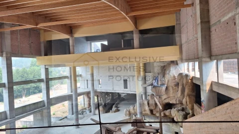 Negócio para Cedência de Quotas em Calde