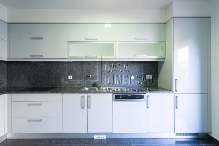 Apartamento T1 para Venda em Mina de Água Foto 14