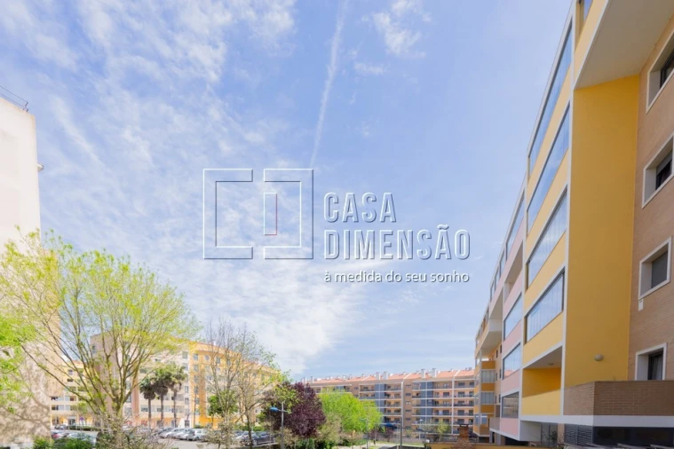 Apartamento T1 para Venda em Mina de Água Foto 30