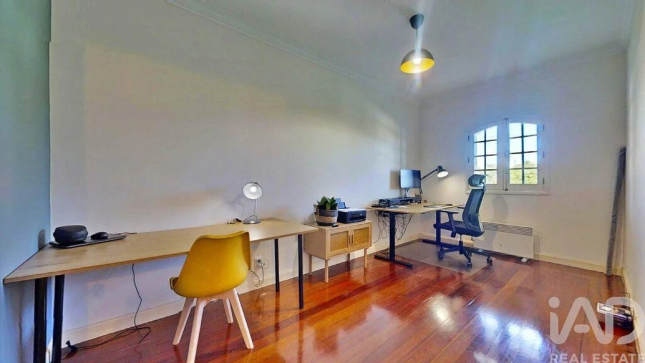 Moradia T5 para Venda em Canelas Foto 5