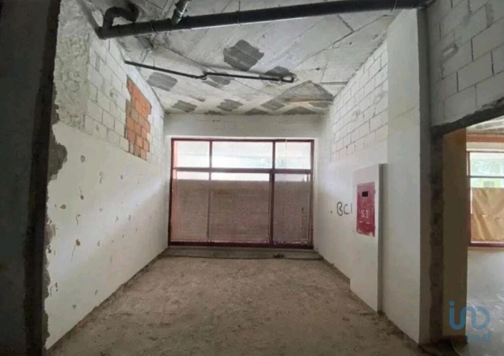 Loja para Arrendamento em Barcarena Foto 6