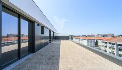 Apartamento T4 para Venda em Cedofeita, Santo Ildefonso, Sé, Miragaia, São Nicolau e Vitória