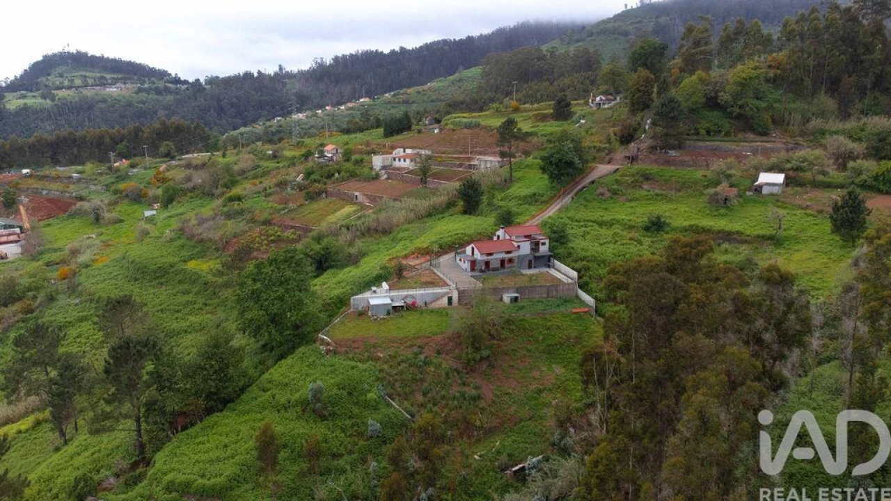 Terreno para Venda em Canhas Foto 25