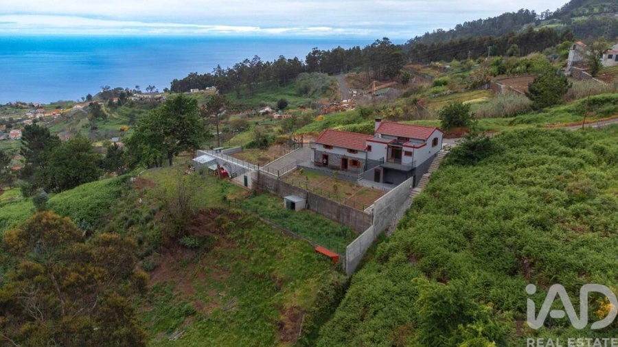 Terreno para Venda em Canhas Foto 30