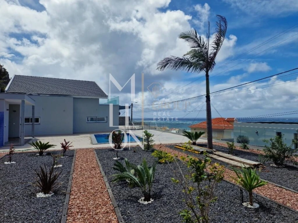 Moradia T4 para Venda em Paul do Mar Foto 19