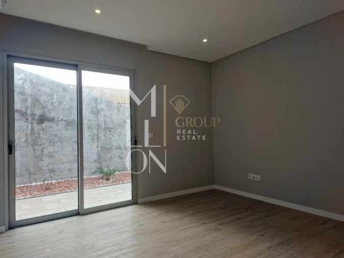 Moradia T4 para Venda em Paul do Mar Foto 21