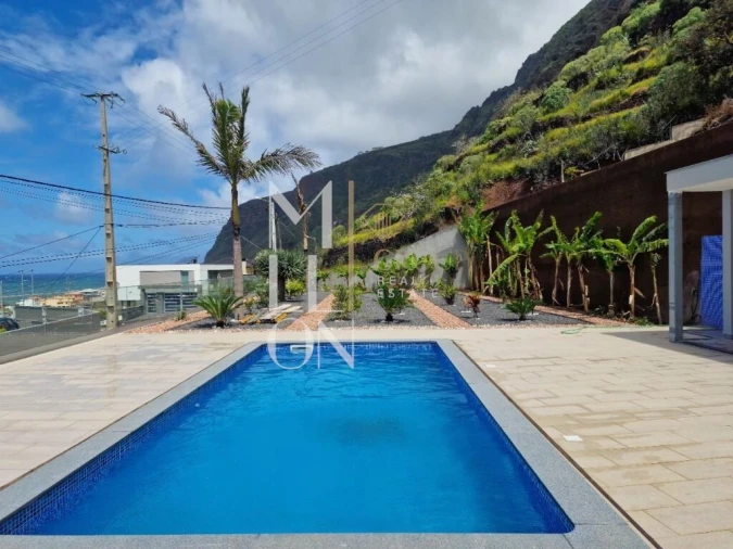 Moradia T4 para Venda em Paul do Mar Foto 33