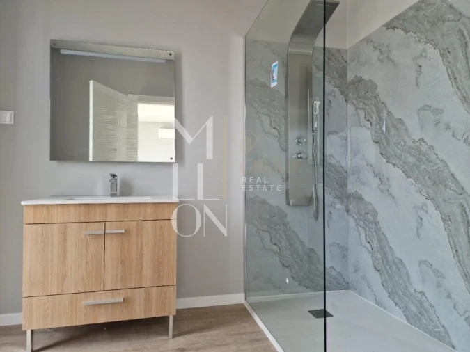 Moradia T4 para Venda em Paul do Mar Foto 35