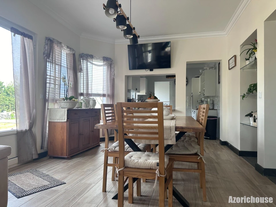 Moradia T6 para Venda em Rabo de Peixe Foto 34