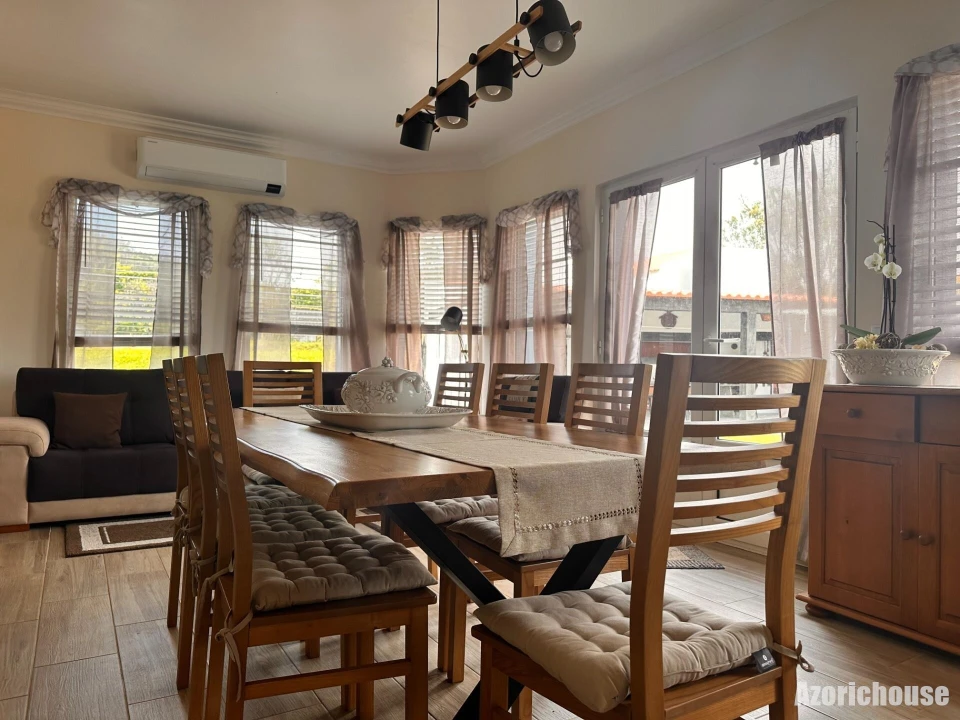 Moradia T6 para Venda em Rabo de Peixe Foto 33