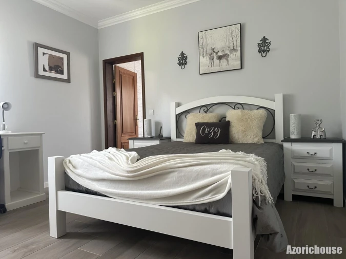 Moradia T6 para Venda em Rabo de Peixe Foto 23