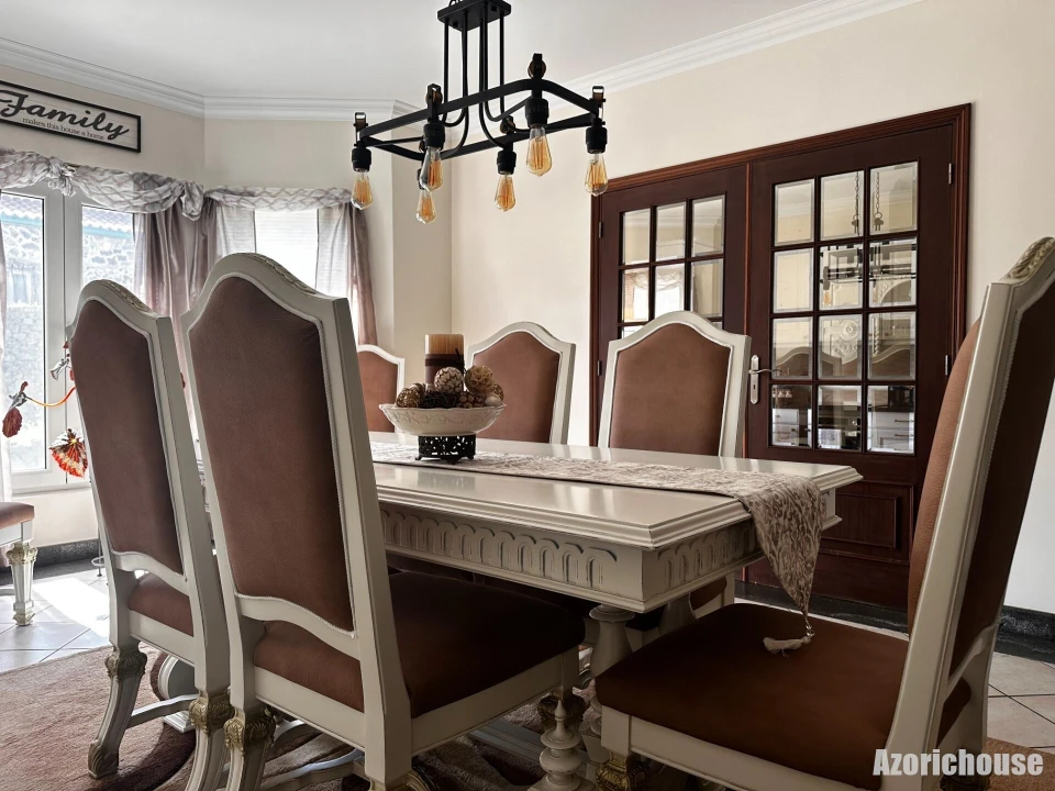 Moradia T6 para Venda em Rabo de Peixe Foto 16