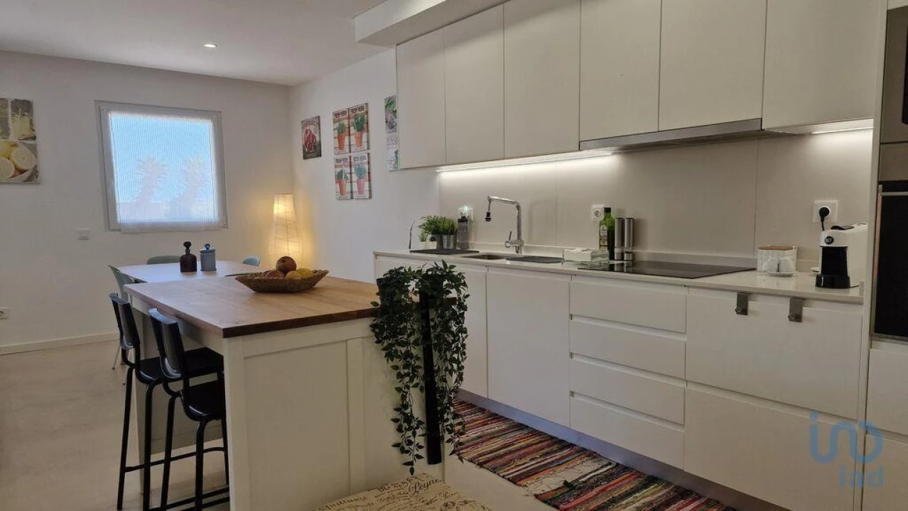 Apartamento T2 para Venda em Atouguia da Baleia Foto 3