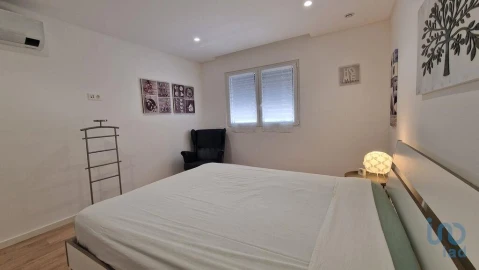 Apartamento T2 para Venda em Atouguia da Baleia
