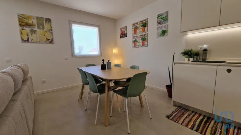 Apartamento T2 para Venda em Atouguia da Baleia