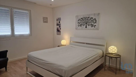 Apartamento T2 para Venda em Atouguia da Baleia