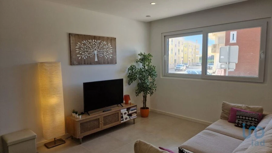 Apartamento T2 para Venda em Atouguia da Baleia Foto 6