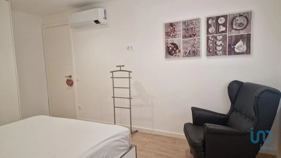 Apartamento T2 para Venda em Atouguia da Baleia Foto 13