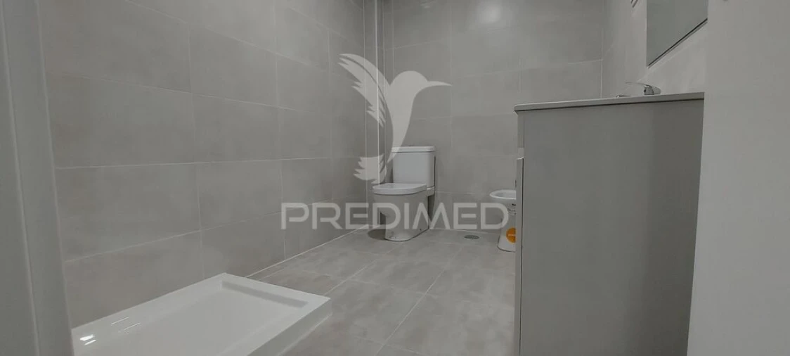 Apartamento T2 para Venda em Amora Foto 9