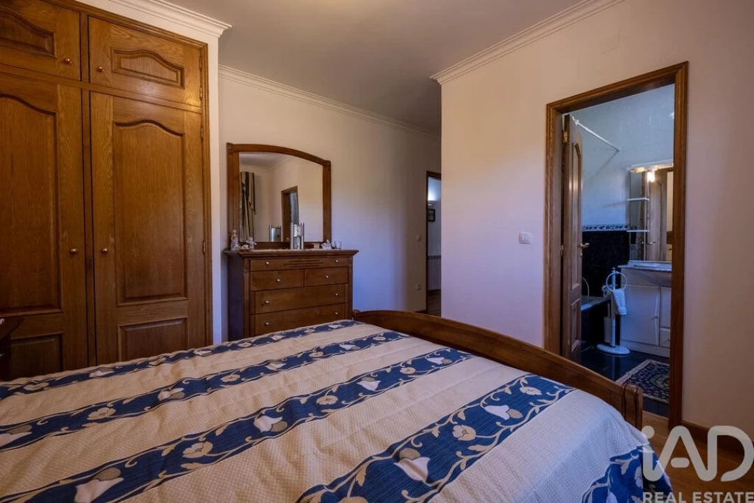 Moradia T5 para Venda em Lourosa Foto 20