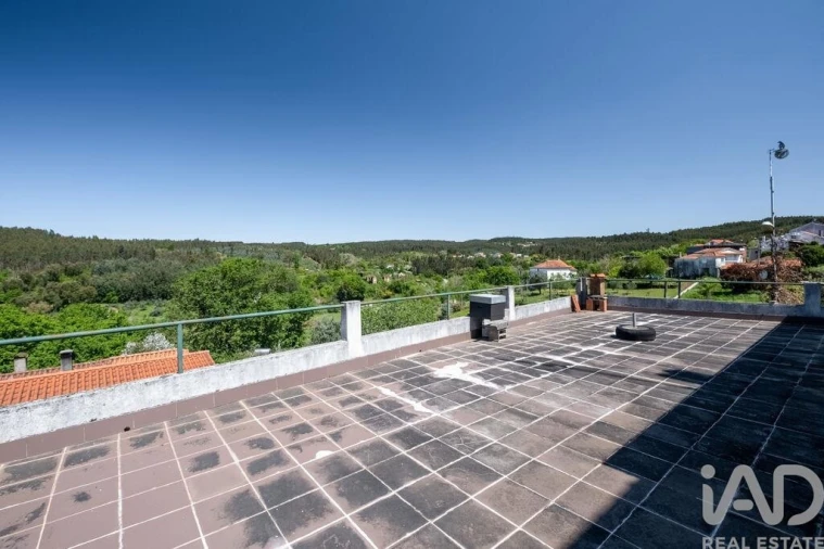 Moradia T5 para Venda em Lourosa Foto 29