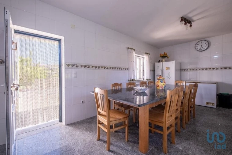 Moradia T5 para Venda em Lourosa Foto 12