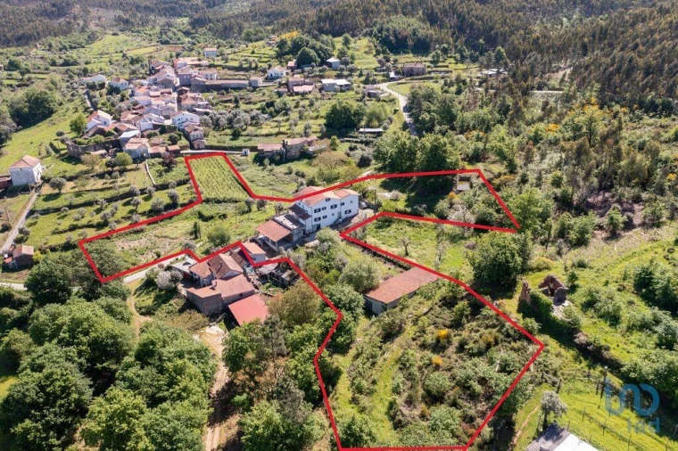 Moradia T5 para Venda em Lourosa Foto 4