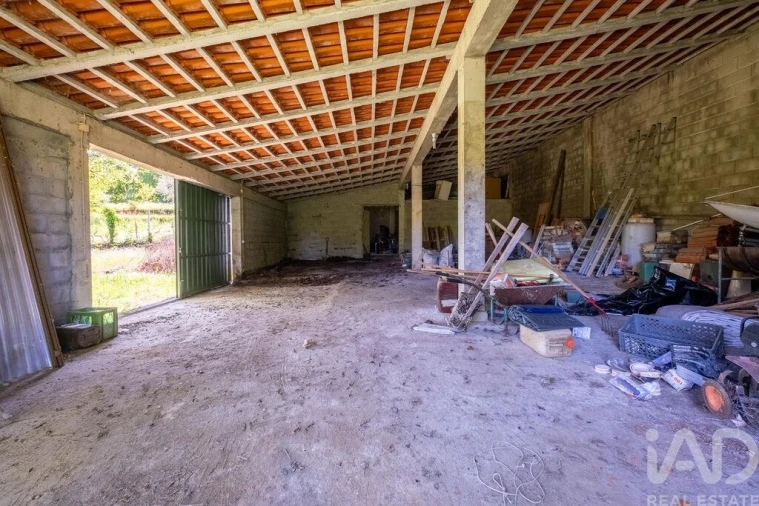 Moradia T5 para Venda em Lourosa Foto 24