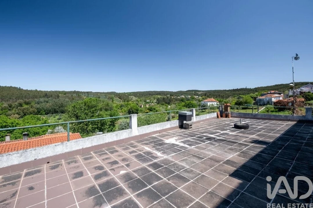 Moradia T5 para Venda em Lourosa Foto 29