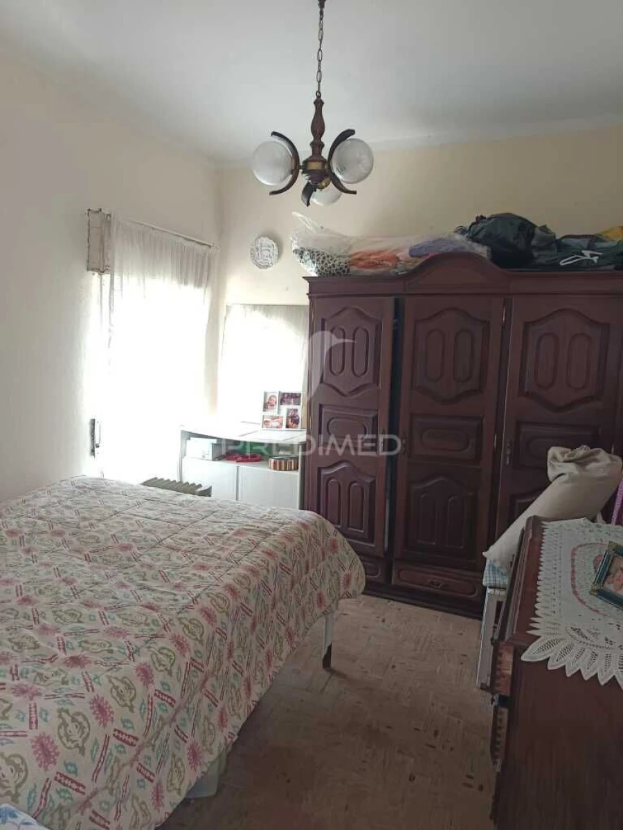 Moradia T5 para Venda em Mina de Água Foto 3