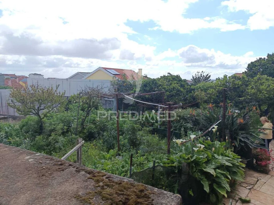 Moradia T5 para Venda em Mina de Água Foto 5