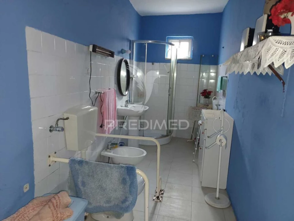 Moradia T5 para Venda em Mina de Água Foto 11