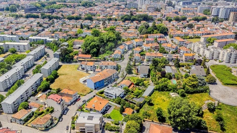 Apartamento T2 para Venda em Campanhã