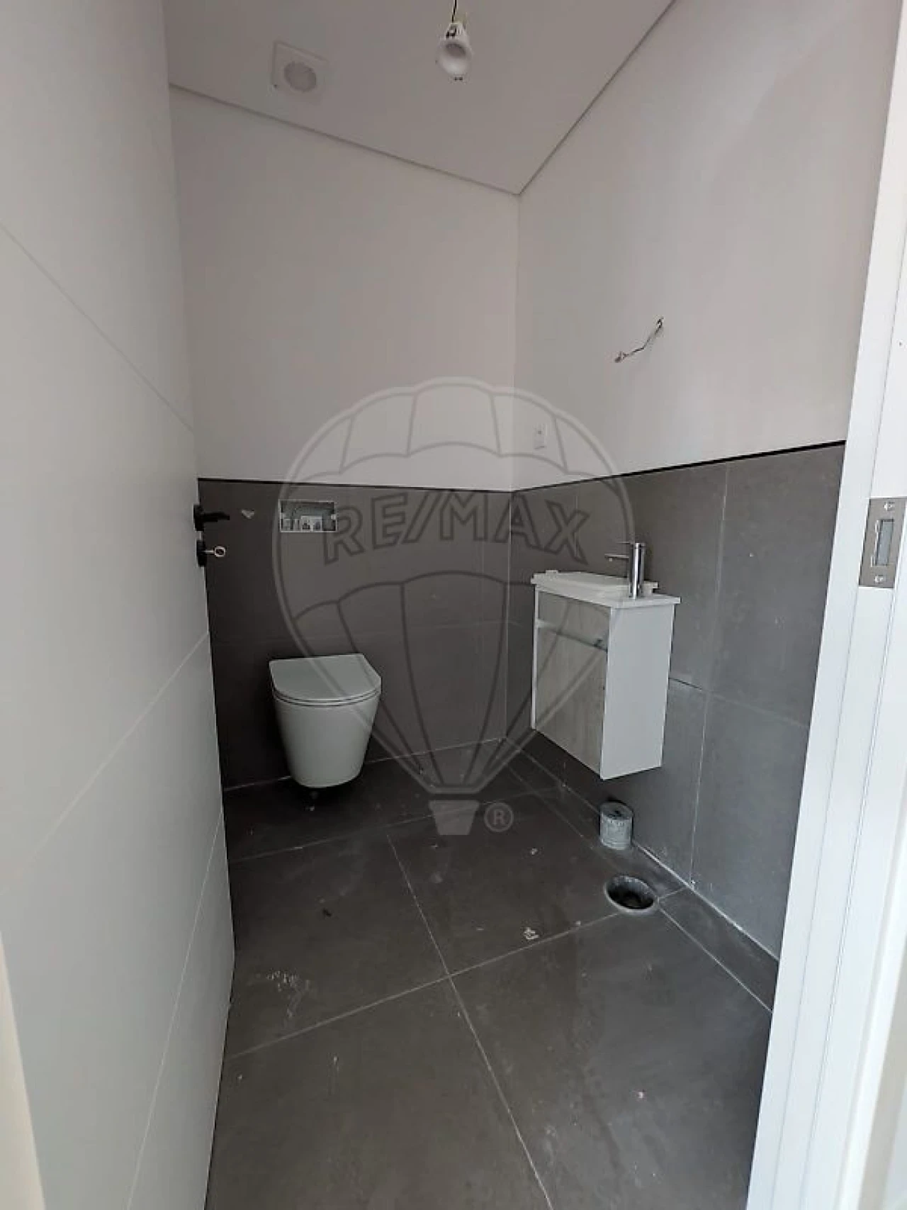 Apartamento T2 para Venda em Campanhã Foto 2